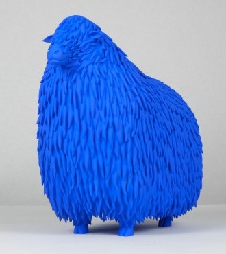 Lincoln Longwool (bleu Klein) - Resin sculpture - 12" x 9" inch