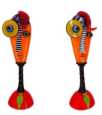 SOLD OUT - Miss carnaval cheveux rouges - Glass sculpture -22" x 6"