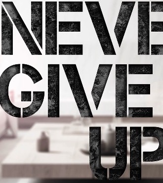 Never give up - Découpe laser sur métal et techniques mixtes - 100 x 120 cm
