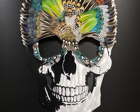 Skull - 39" x 27,5" - Plumes and drawing