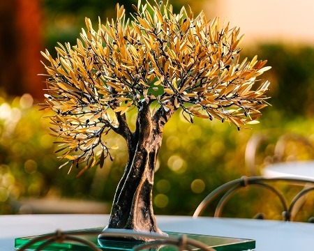 Achilles - 22" x 20" x 12" - Bronze sculpture