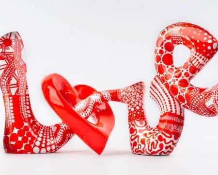 I love Kusama - 52 x 25 x 16 cm - free standing sculpture