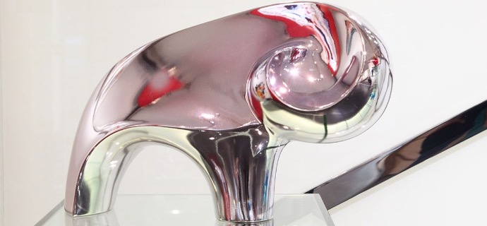 Bison - 16" x 11"– Bronze mirror polished